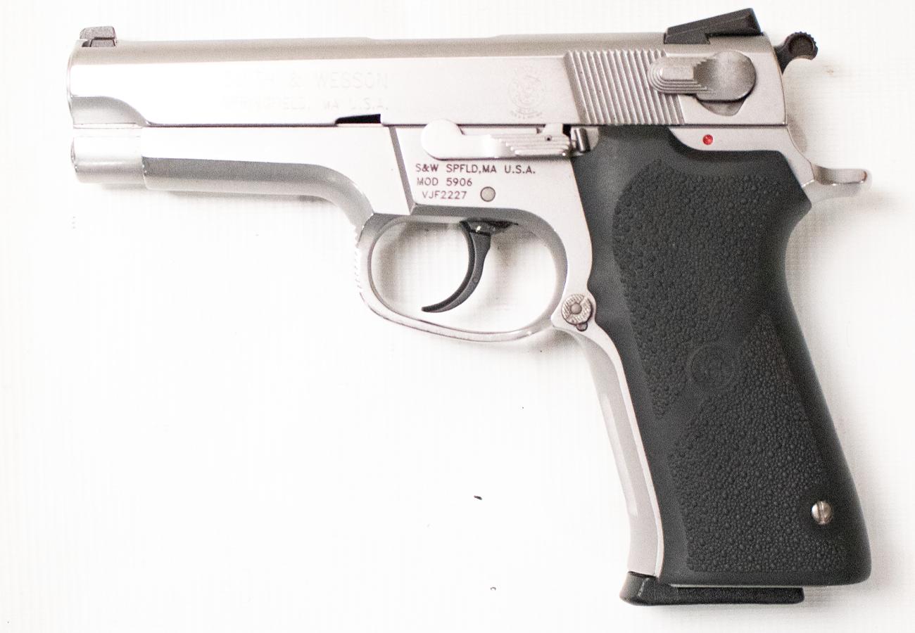 SMITH AND WESSON 5906 9mm Used Semi-Auto Pistol with DA/SA Trigger